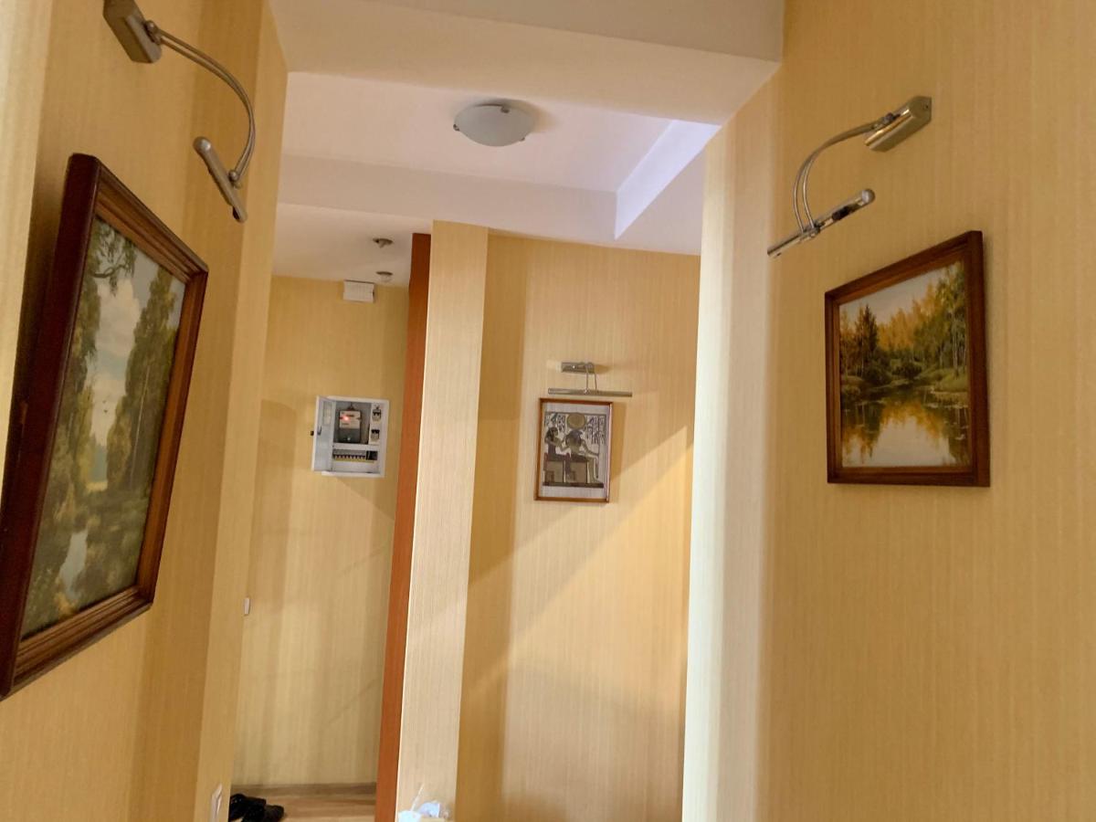 Suitetrails - Apartaments on the st Alchevskikh 5