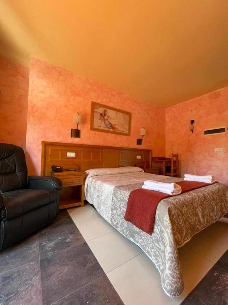 HOTEL Restaurante la barca - Housity