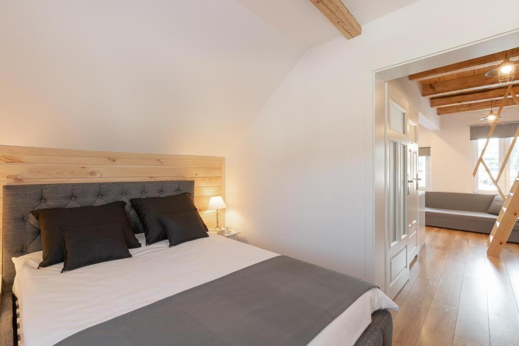 Trevilles Apartamenty - Kopernika 4 - Housity