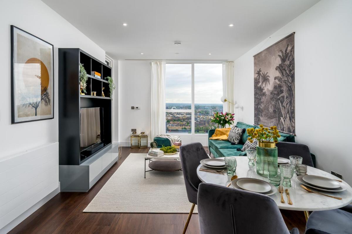Suitetrails - Luxurious Spacious 2Bed Flat in Canary Wharf w/views of River Thames
