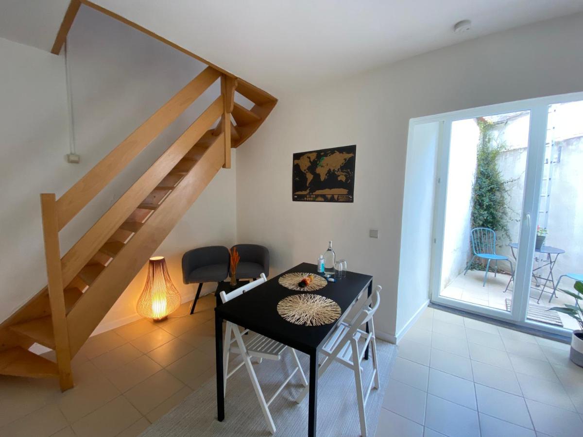 Studio with terrace in 17th century house - Housity
