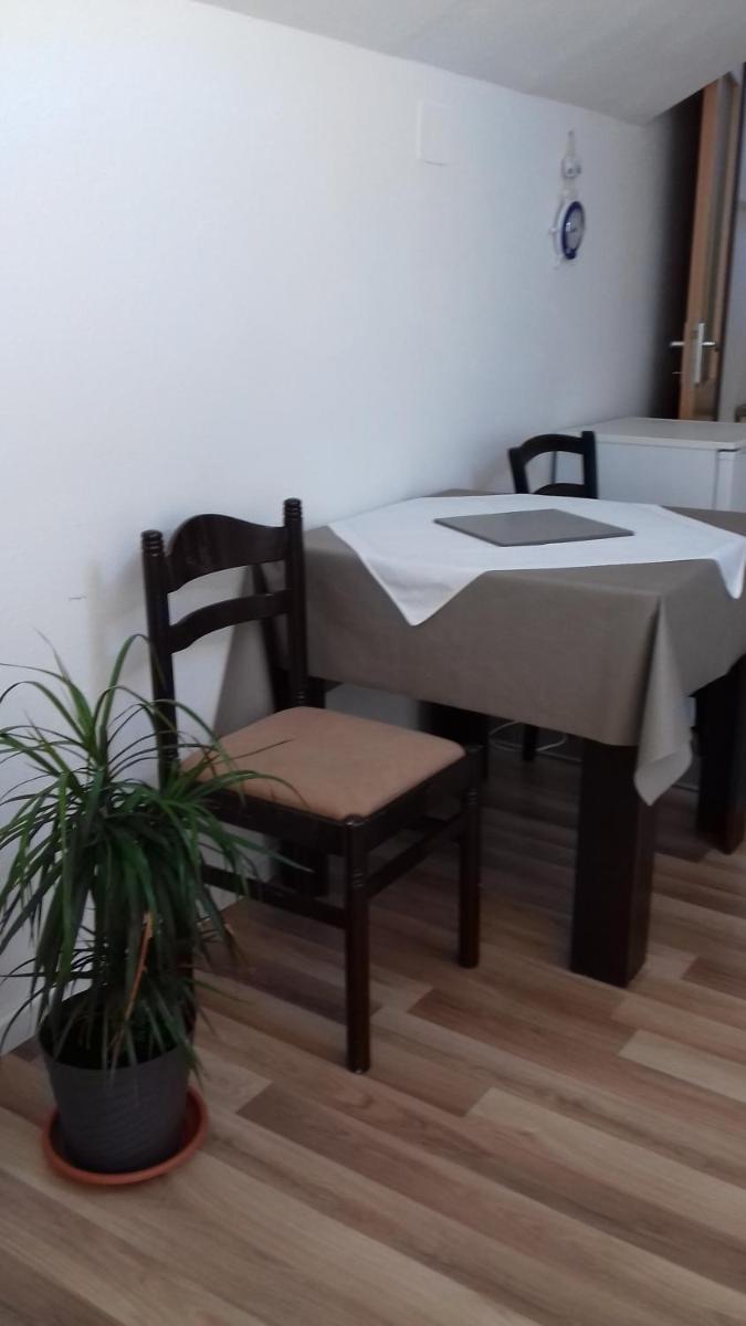 Apartments MIME - Small House - Housity