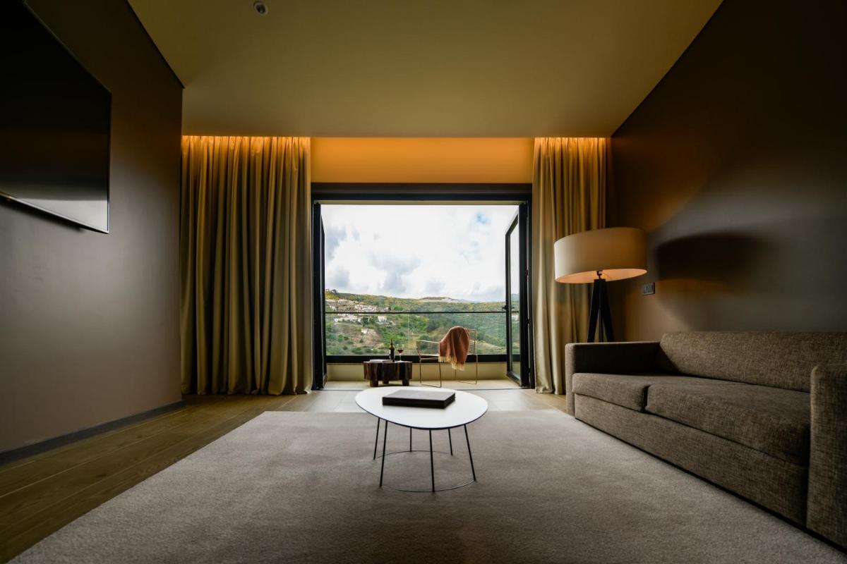 Uma área de estar em MW Douro Wine & Spa