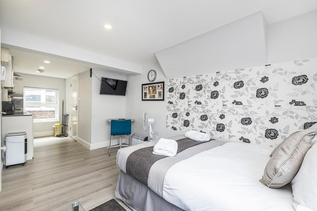 Securematics Queens Studio Apartments - Housity