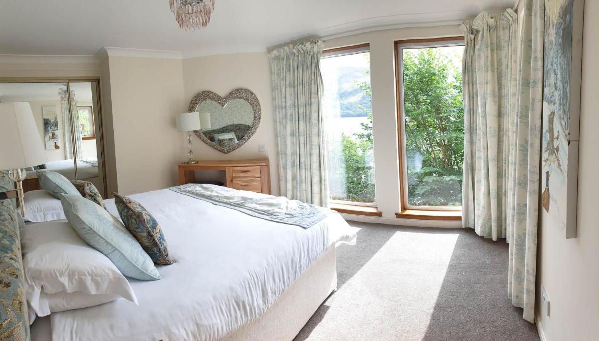 Loch Rannoch Lochside Lodge 3 - Housity