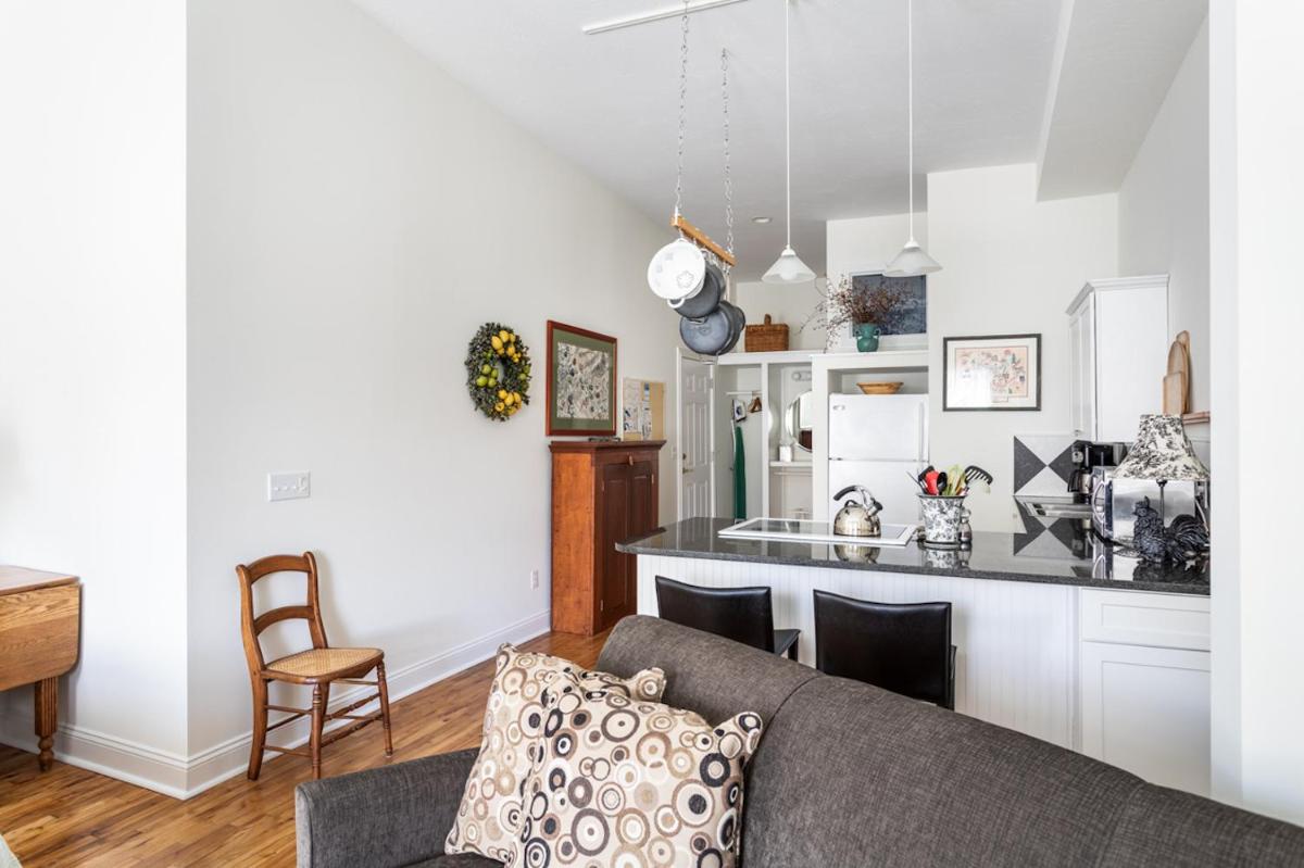 Crate & Cargo Suite 1 - Housity