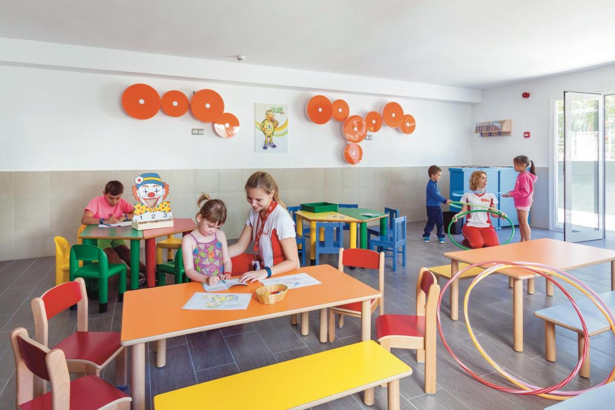 Niños alojados en Hotel Riu Costa del Sol - All Inclusive