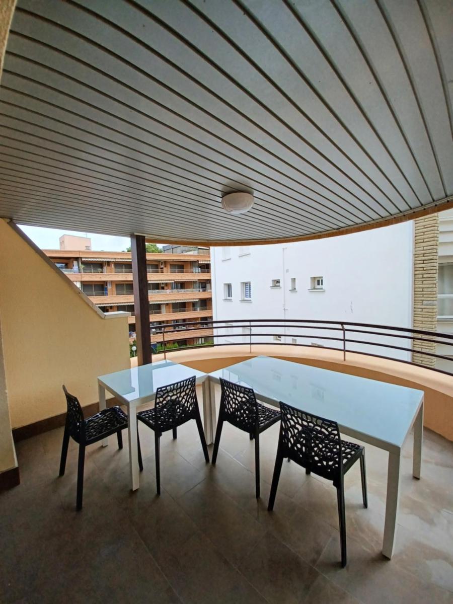 LARESMAN BEACH SALOU - Housity