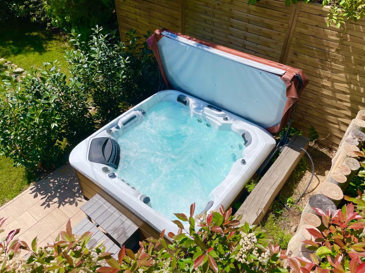 Wooden Apartman Prémium Jacuzzival - Housity