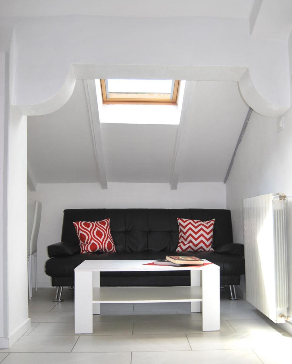 3-Tourist House Bologna-Mansarda - Self check-in - Housity