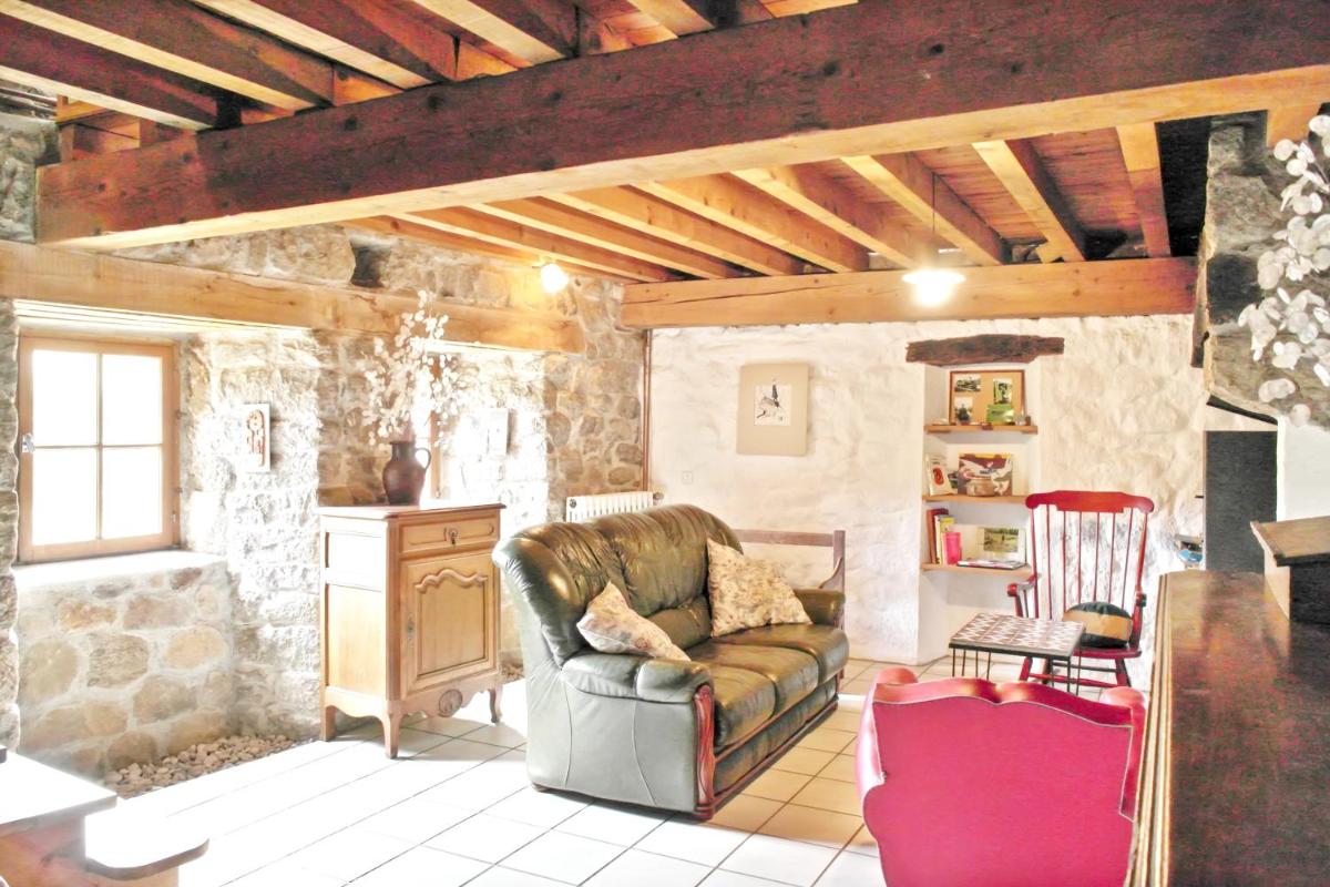 Maison charmante à Saint-Basile avec jardin et cheminée - Housity
