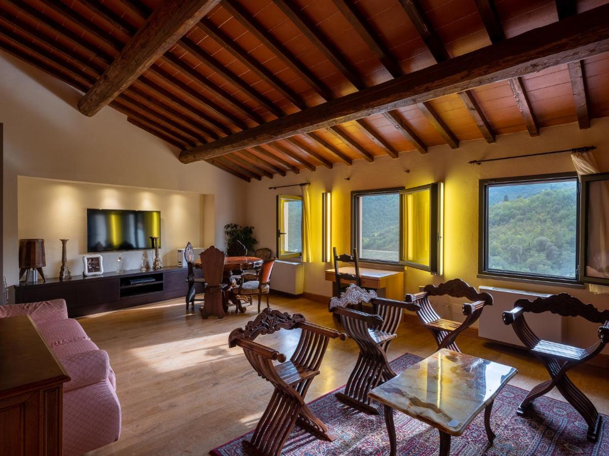 UNIQUE VILLA ON FLORENTINE HILLS - Housity