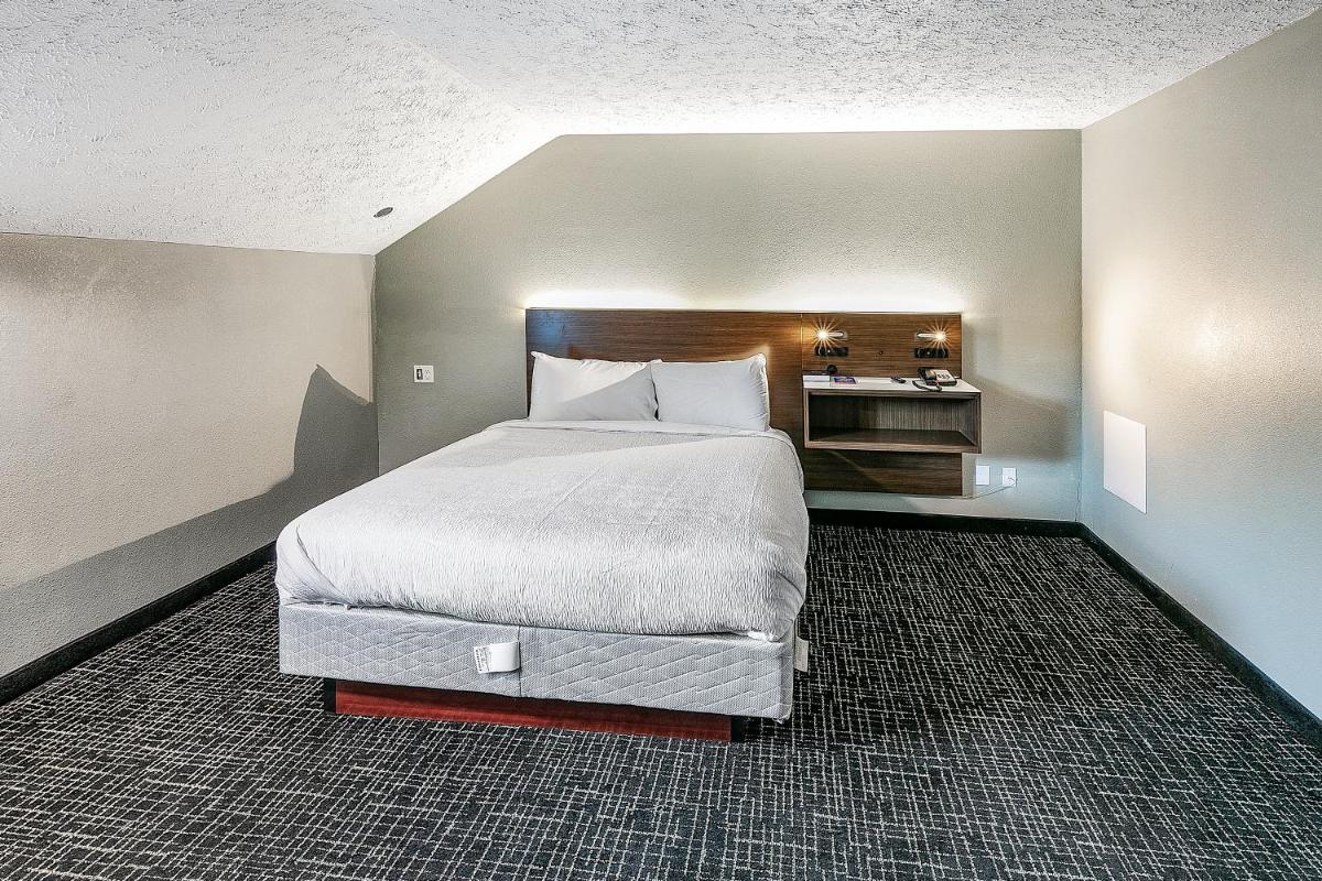Gatlinburg Mountain Inn - Housity