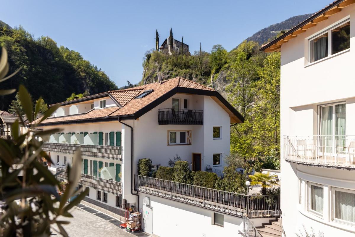 Mondschein Rooms - Housity
