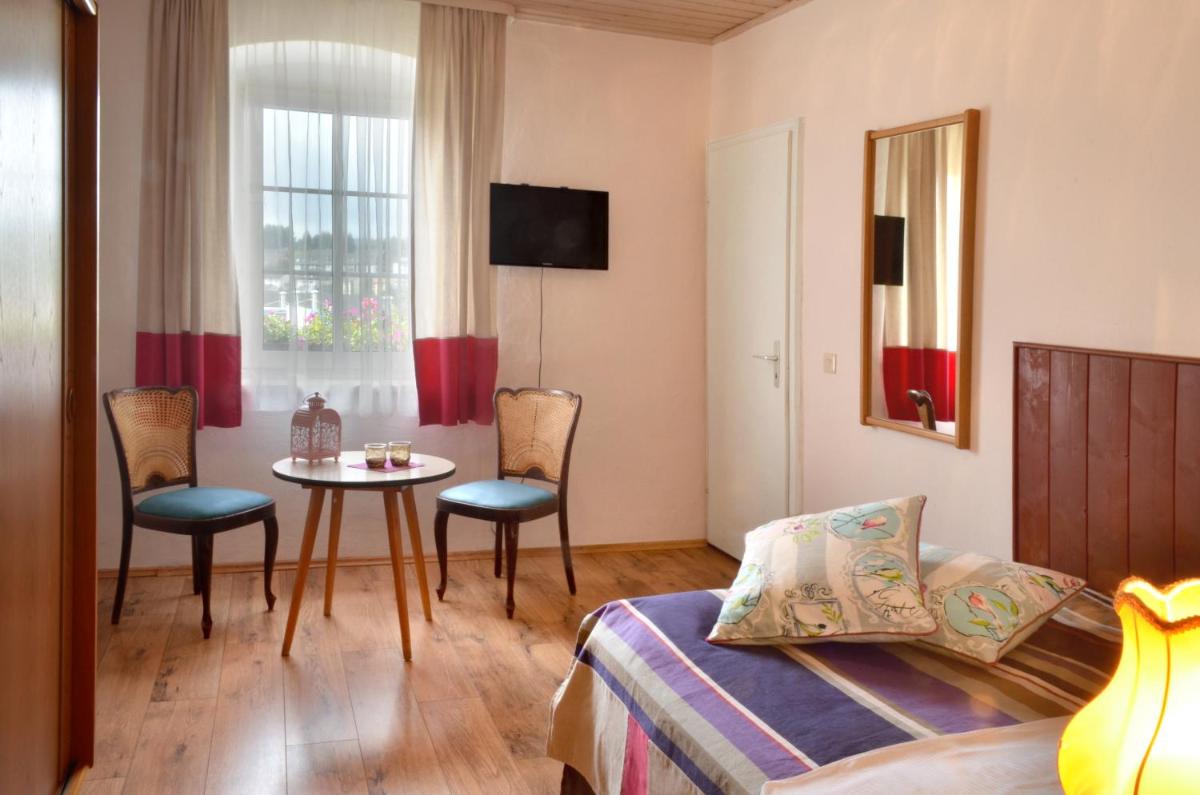 Gasthof Deutscher Adler und Hotel Puchtler - Housity