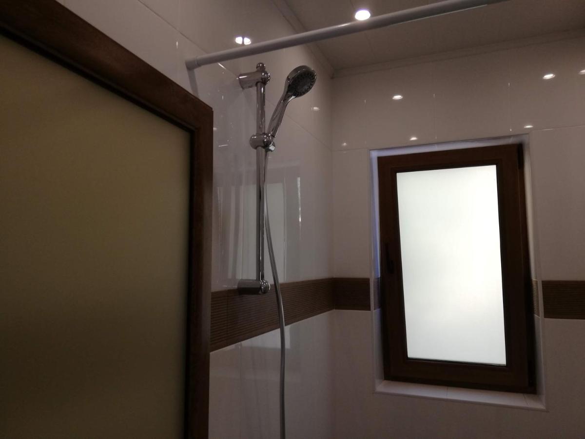 The Yellow House - Housity