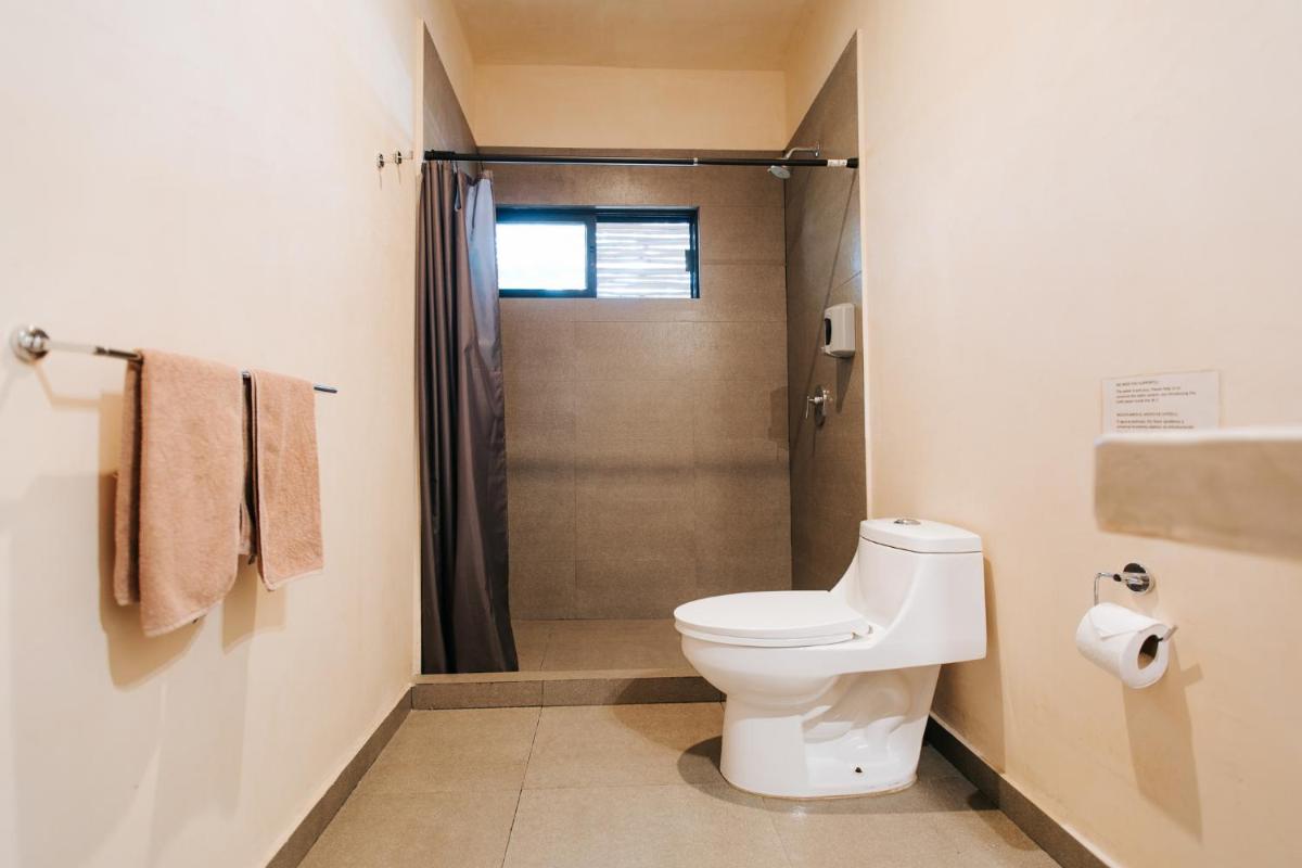 Hotel Uolis Nah - Housity