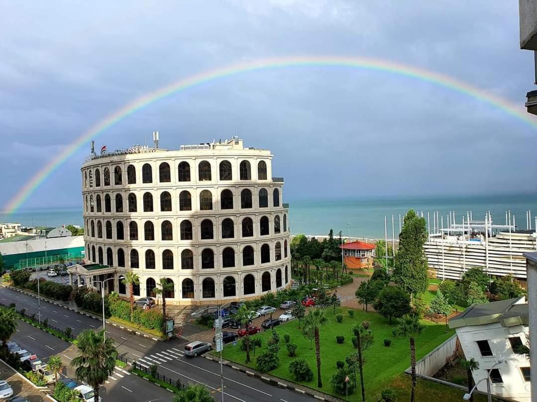 Suitetrails - Deluxe Apartment With Sea View