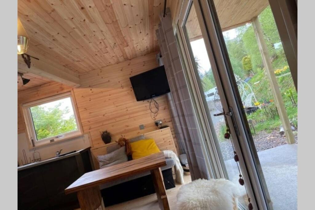 Coorie Doon Cabin! Great Scottish Welcome - Housity