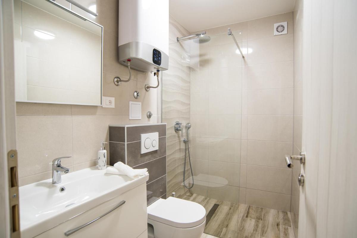 Too Sweet Apartment 1 - Hizvo