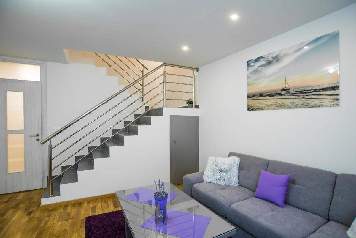 Too Sweet Apartment 1 - Hizvo