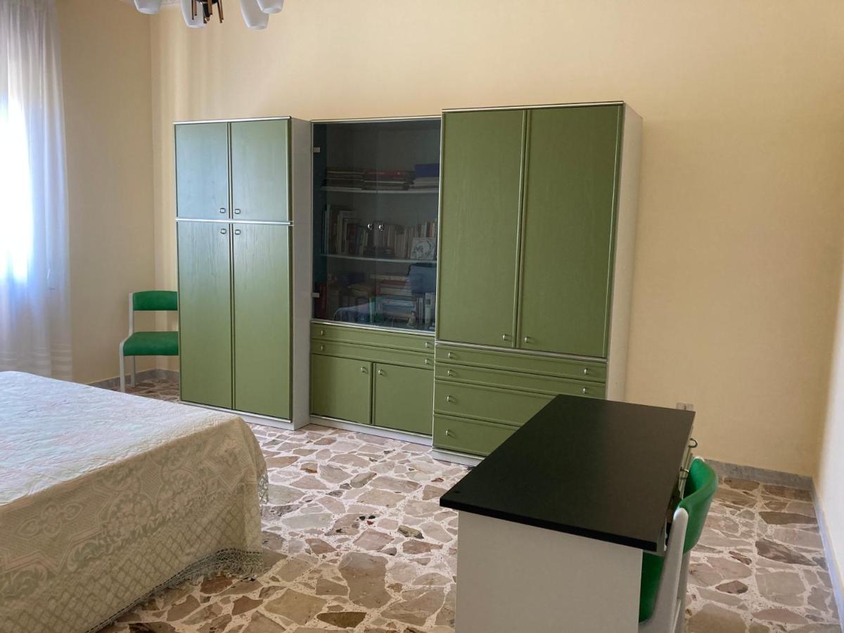 zia Teresa fitta camere in villa - Housity