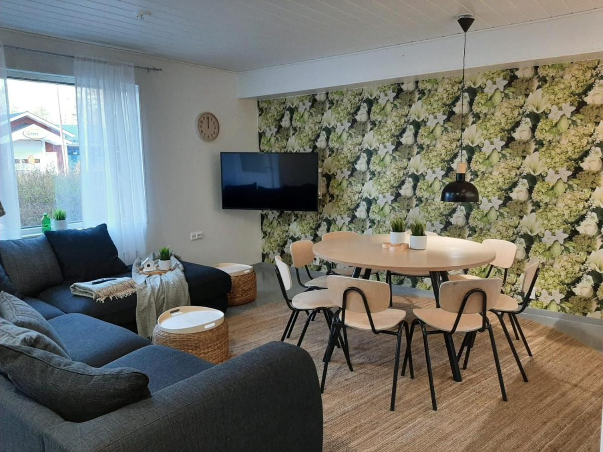 Tuurin Kukkis - Housity