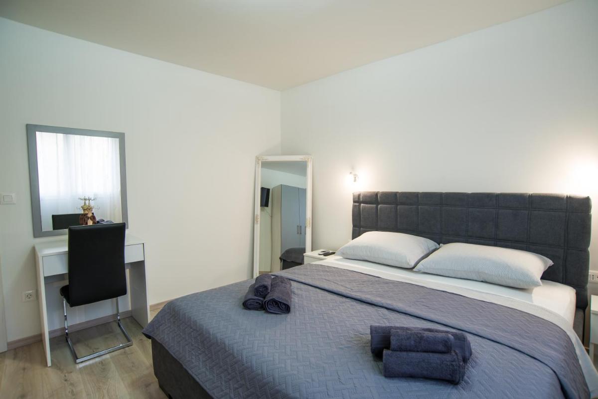 Too Sweet Apartment 1 - Hizvo