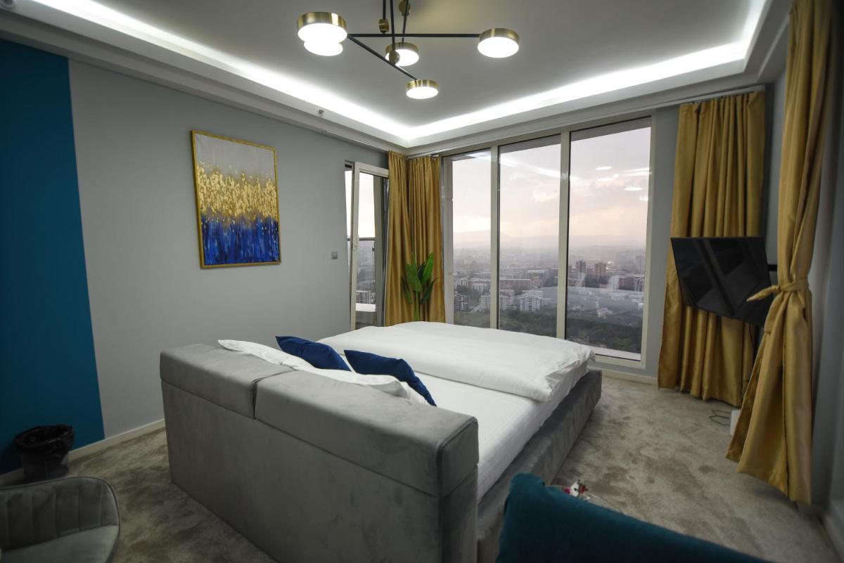 Sky Deluxe Fitness & Spa - Housity