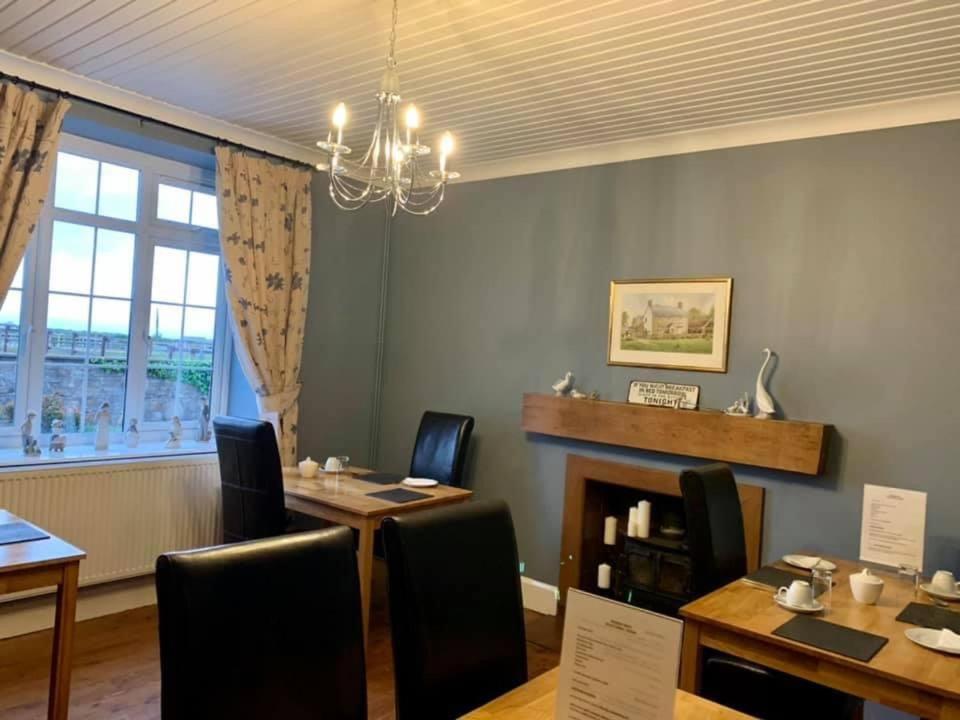 Ballas Farm Country Guest House - Housity