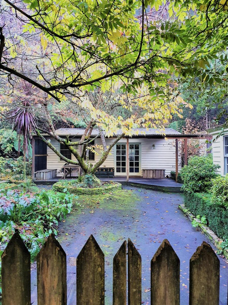 Jacomb's Cottage and Studio - Housity