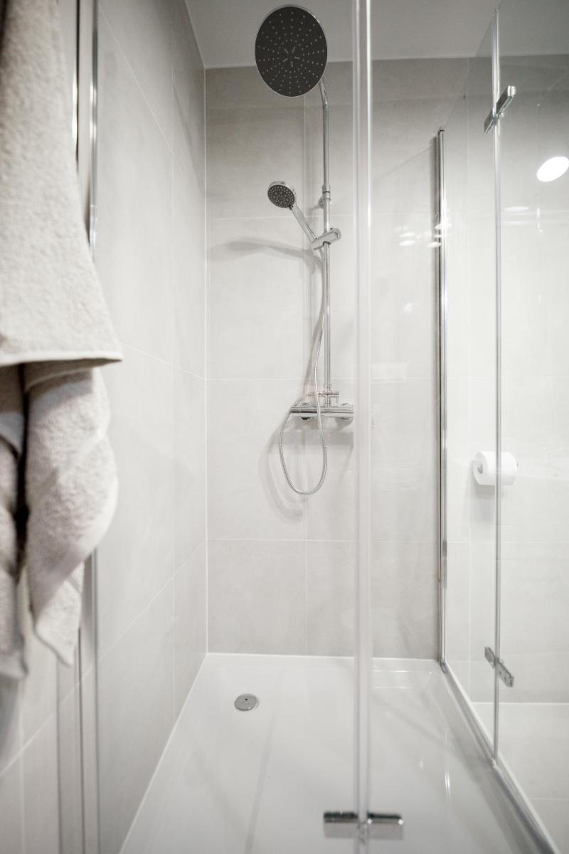Niron Apartament Dom z Papieru Sztokholm - Housity