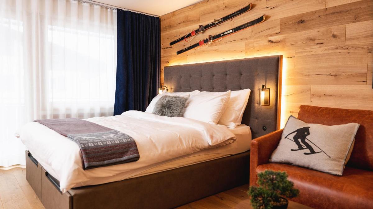 Wunderstay Alpine 17 Chic New Studio w Pool & View - Housity