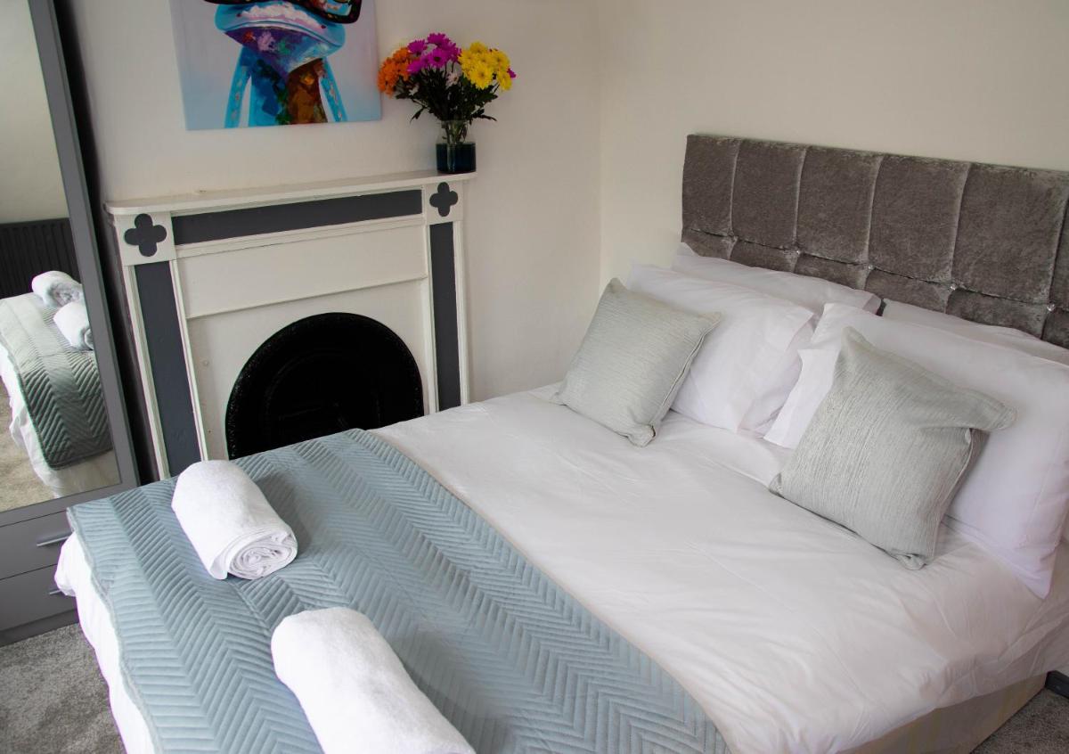Westeria Cottage - 2 Bed-Sleeps 4-TJS9WC - Housity