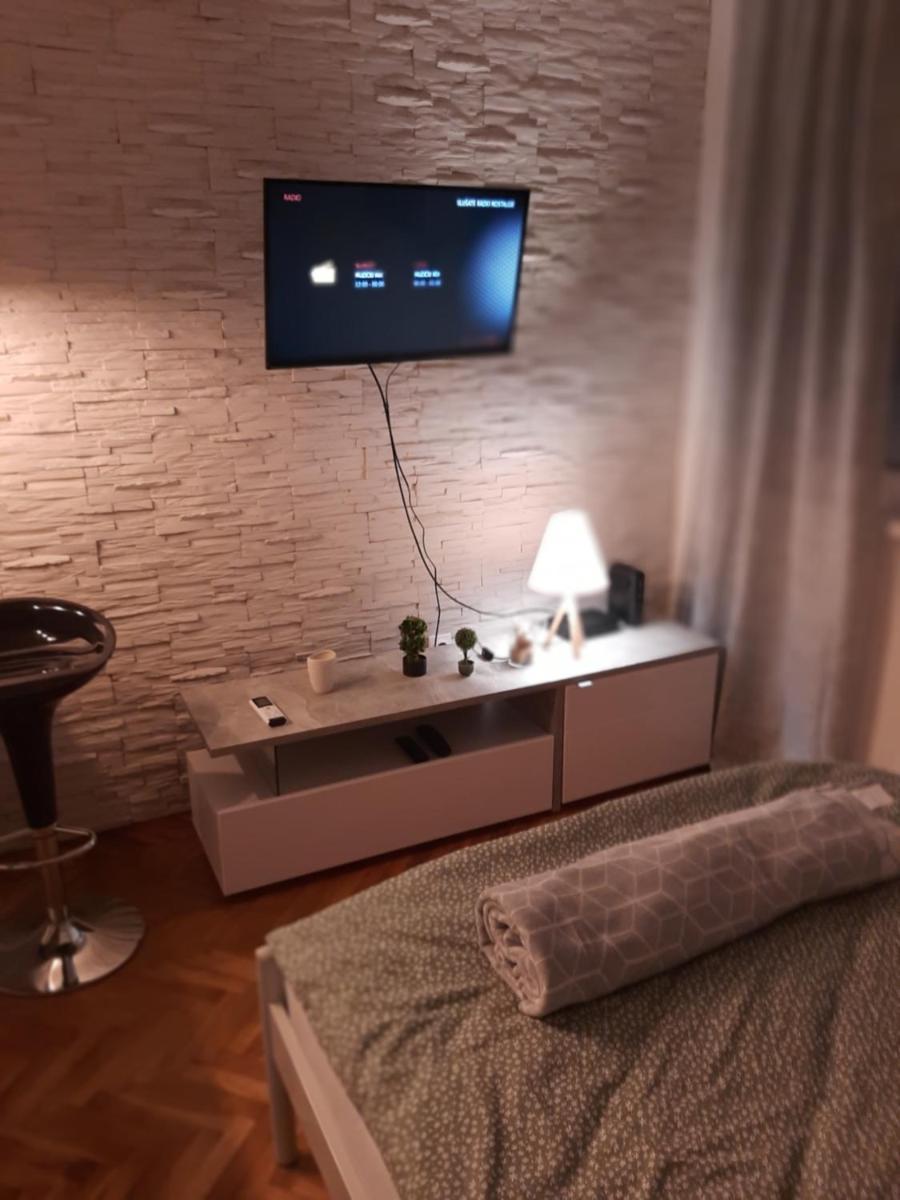 Apartman Bajka - Housity