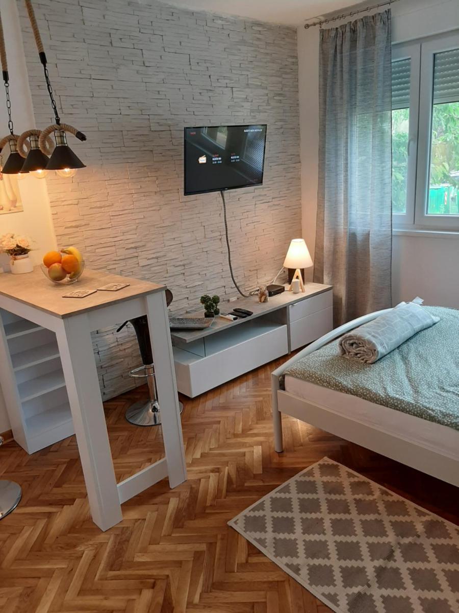 Apartman Bajka - Housity
