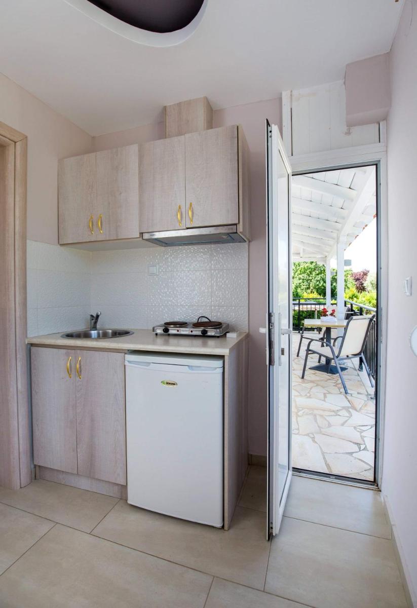 Suitetrails - Lena Apartments II