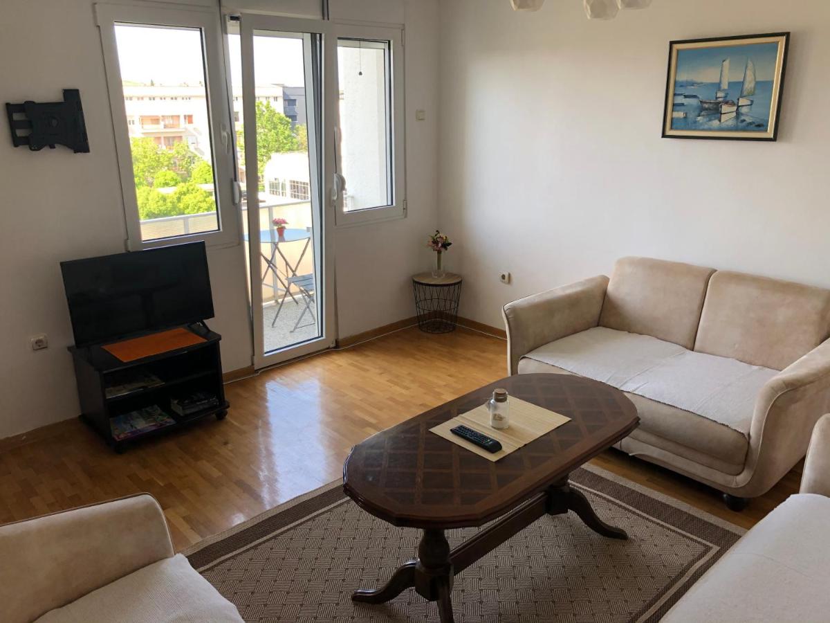 Square apartment Podgorica - Housity