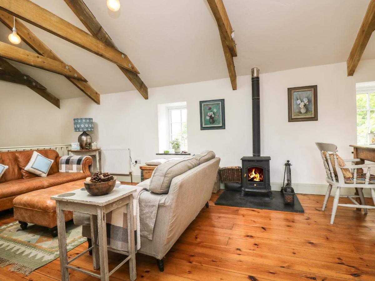Trevoole Barn - Housity