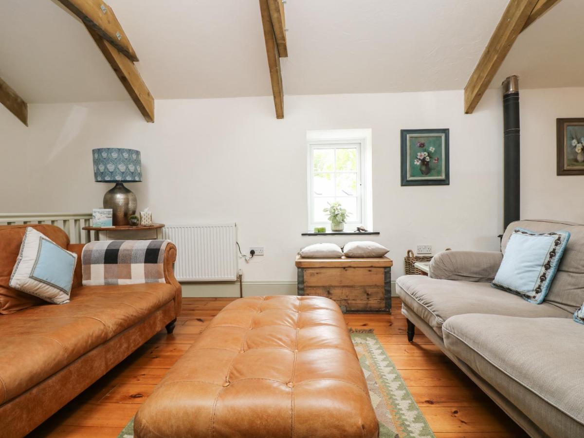 Trevoole Barn - Housity