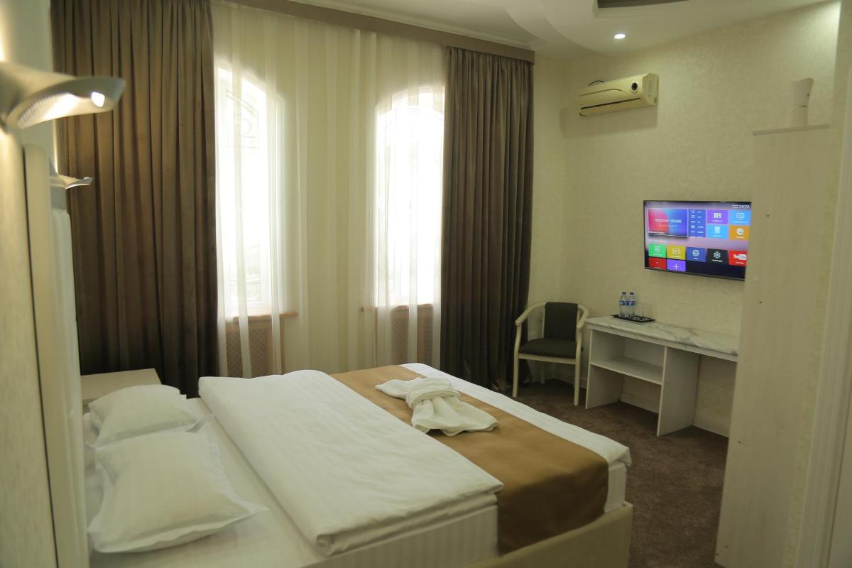 Hotel PARADISE - Housity