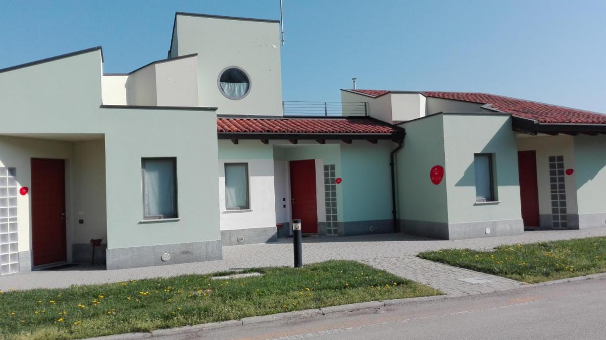 Room in Holiday house - Albavillage residence Large apartment for 4 people - Housity