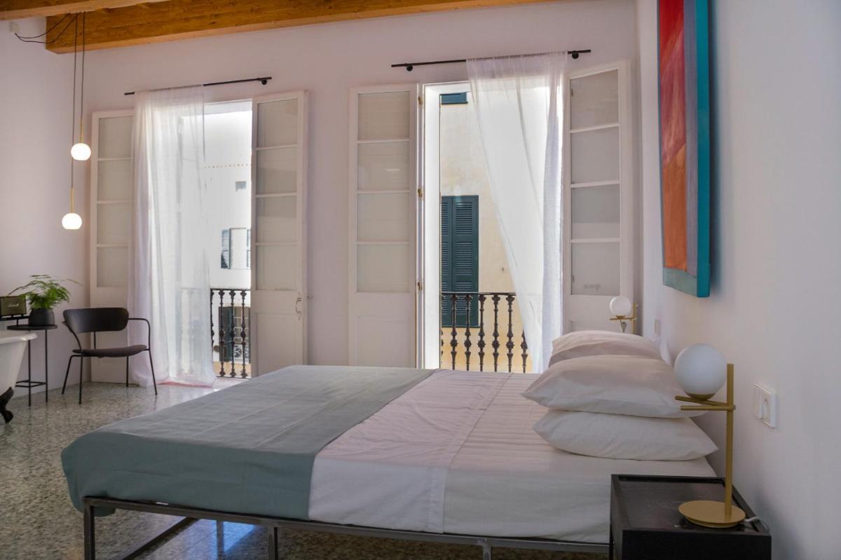 Fragile Hotel - Housity