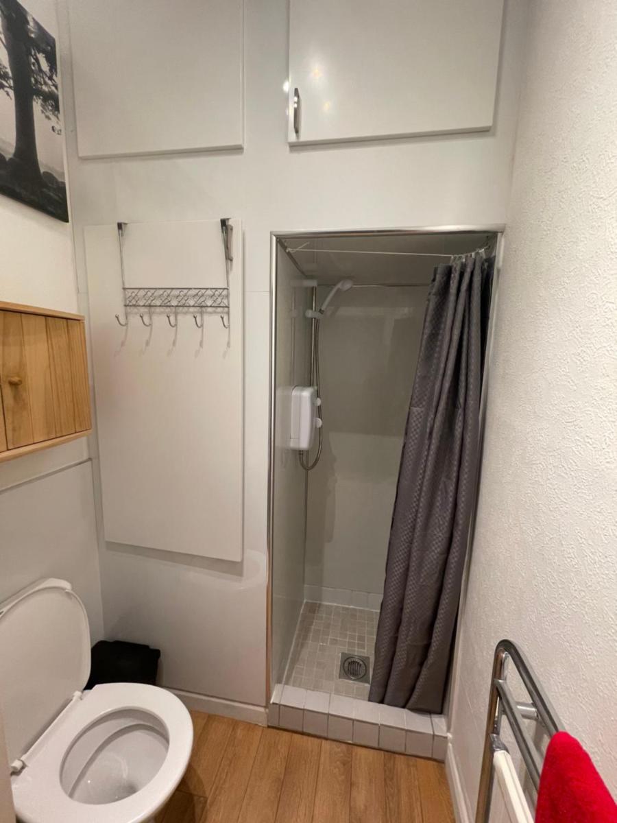 Beautiful 2 Bedroom Apartment- Prime location, Aberdeen centre - Housity
