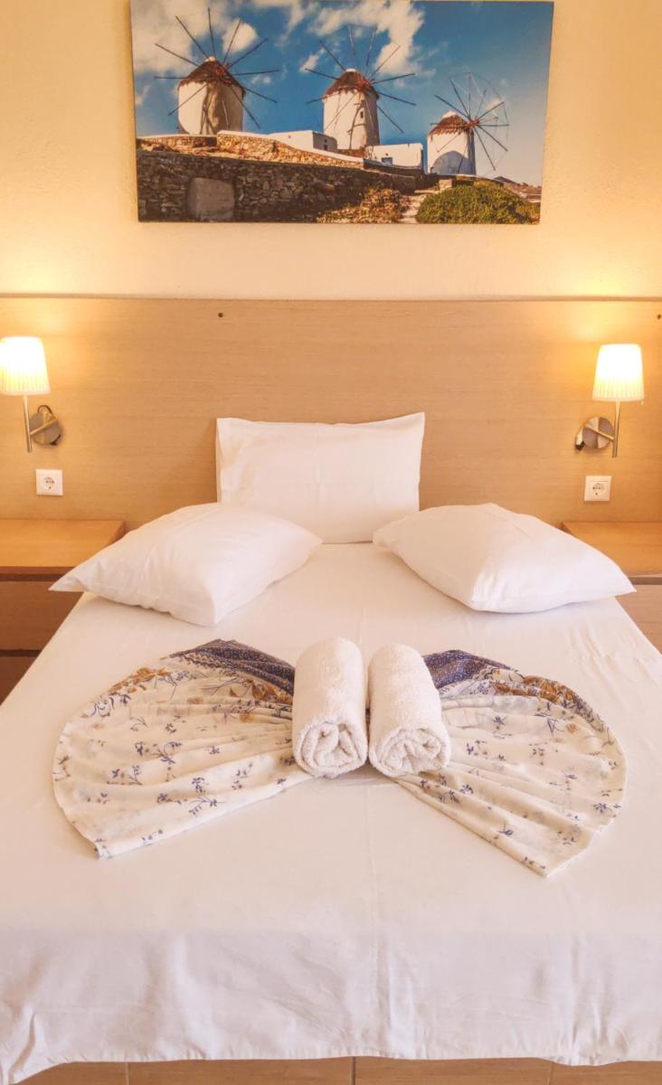 Jimmy's rooms nea potidea - Housity