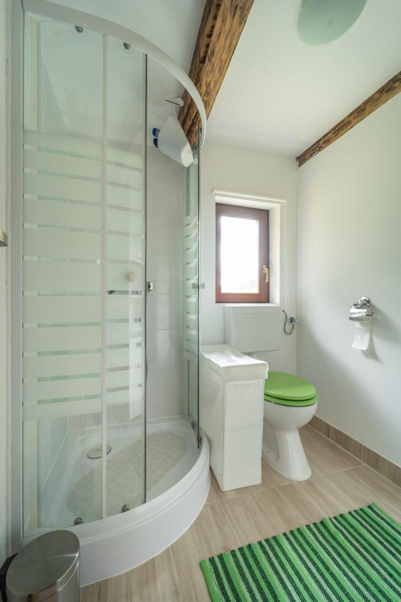 River house "Green butterfly" - Housity