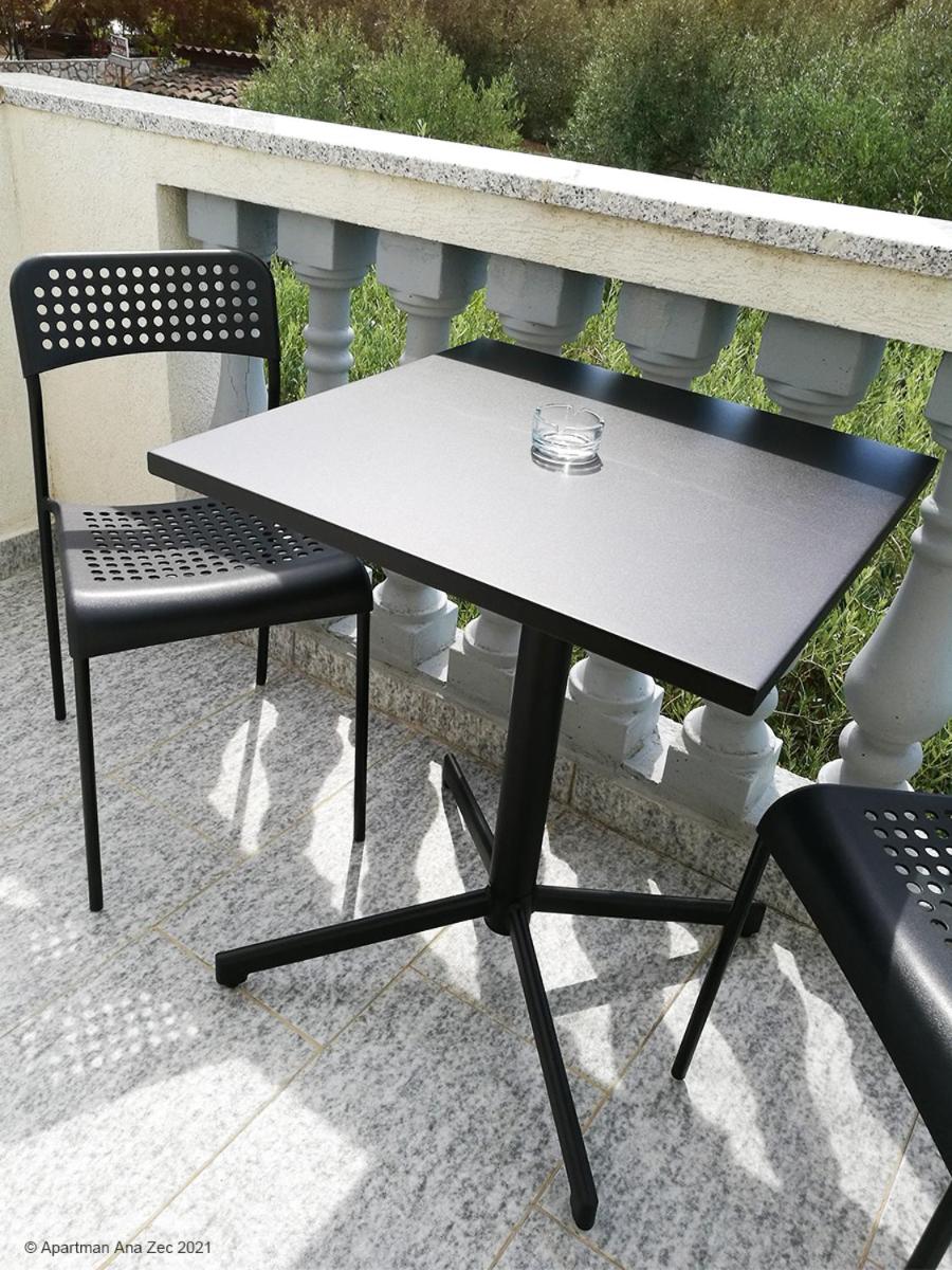 Apartments Zec - Housity
