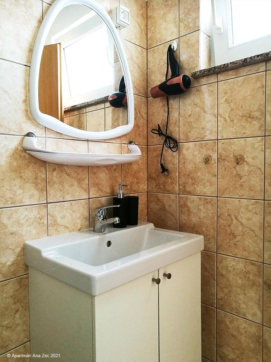 Apartments Zec - Housity