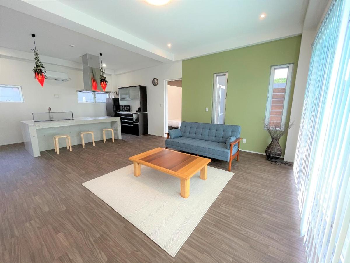 City View GOAT - Housity