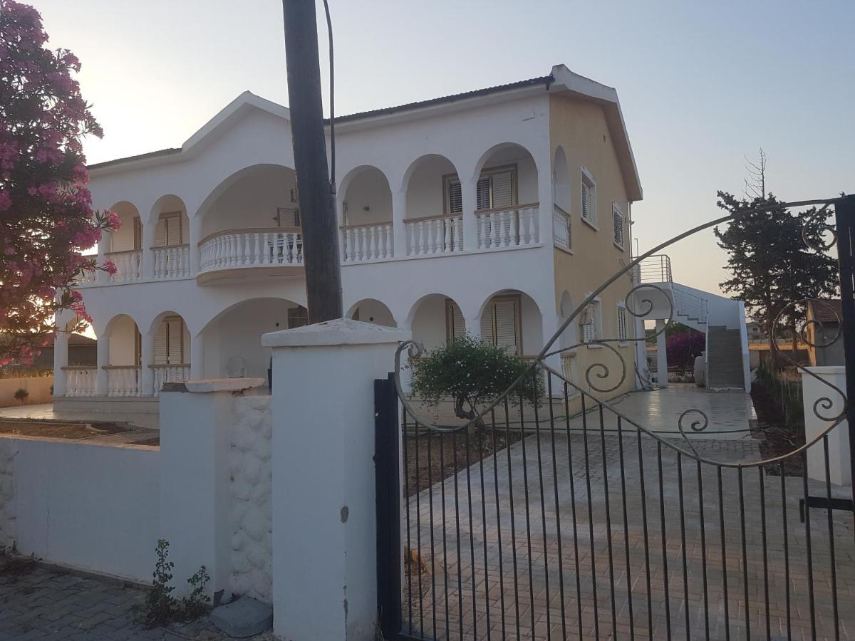 Salamis Holiday Apartment - Housity